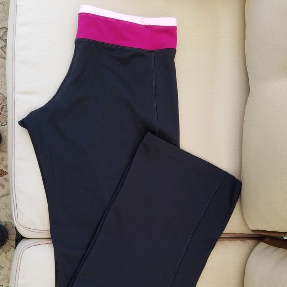 adidas Pants - Adidas Women’s Black & Pink Yoga Pants